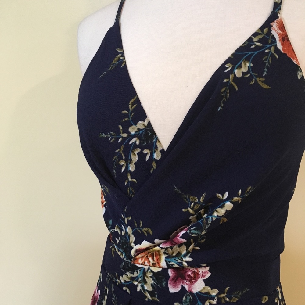 Gathered Surplice Neckline Navy Floral Spaghetti Strap Romper - Picture 5 of 7